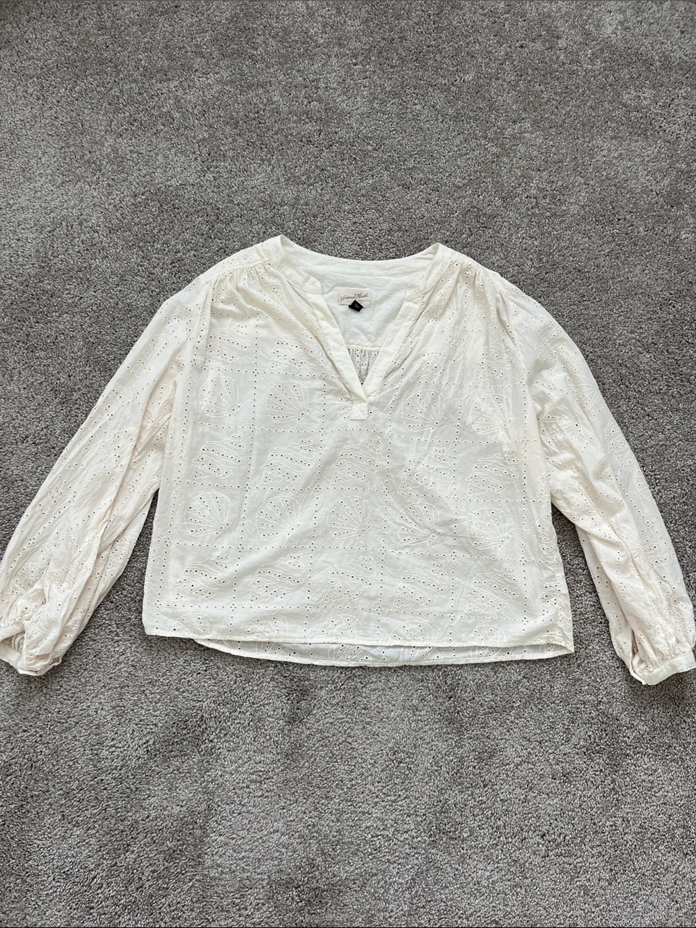 Sea Shell 100% Cotton White Eyelet V-Neck Women's Blouse